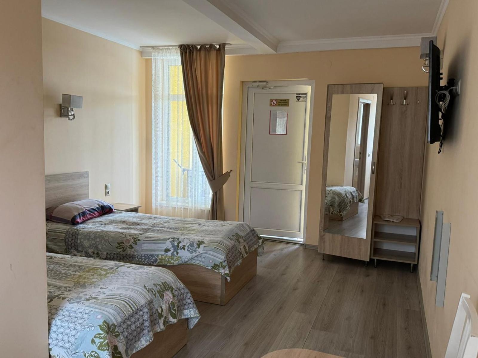 Arizona Hotel Ungvár Kültér fotó