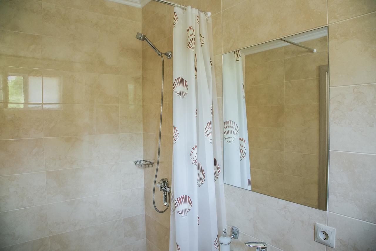 Arizona Hotel Ungvár Kültér fotó
