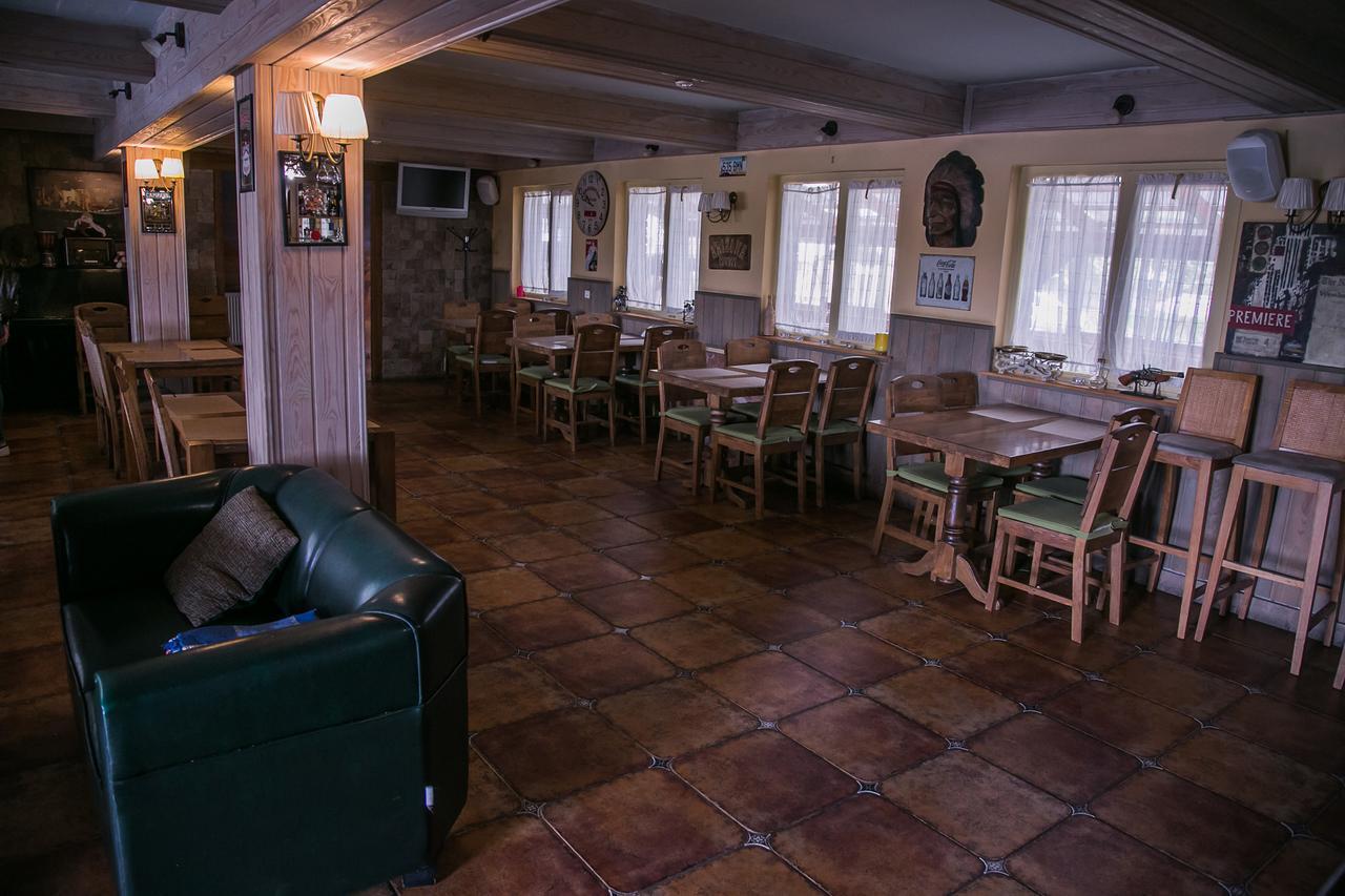 Arizona Hotel Ungvár Kültér fotó