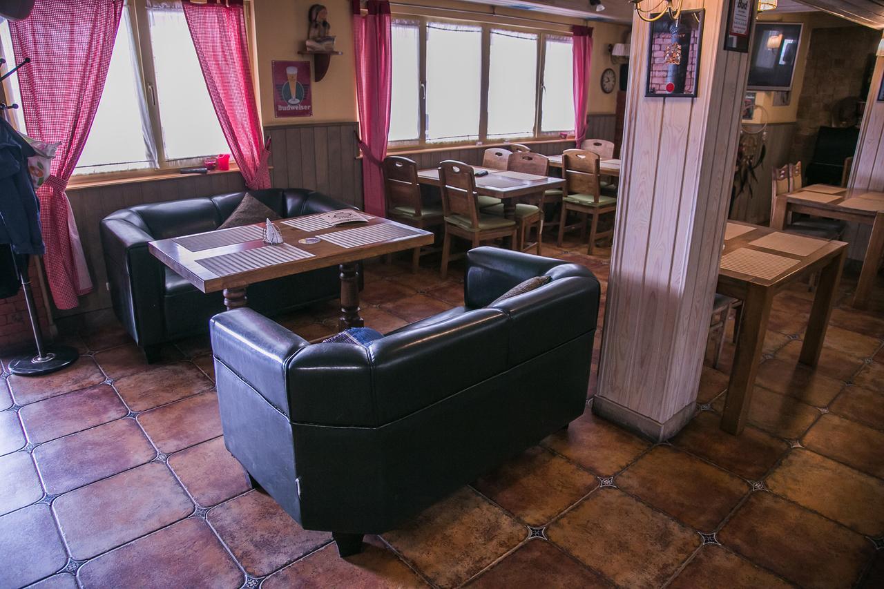 Arizona Hotel Ungvár Kültér fotó