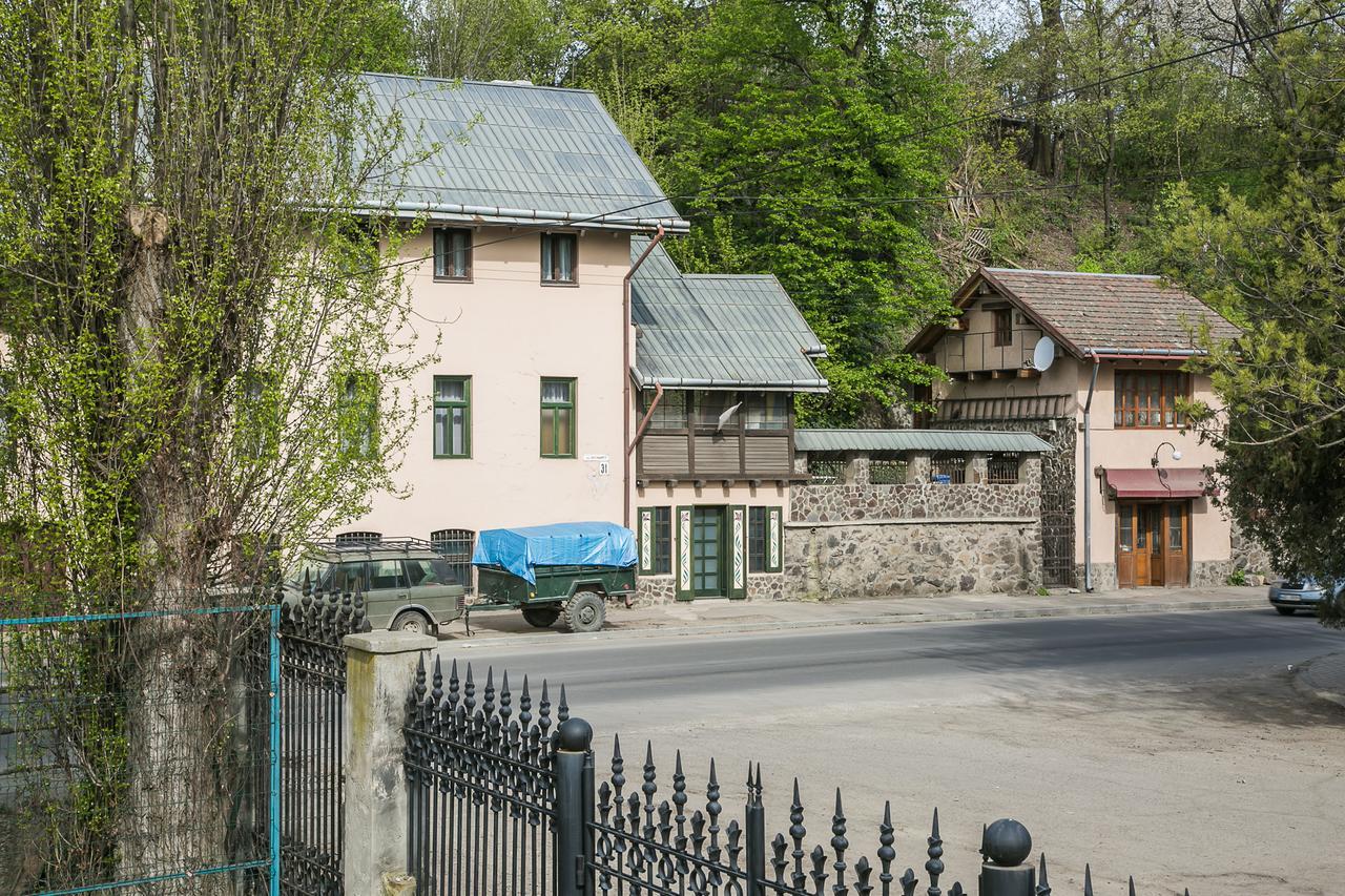 Arizona Hotel Ungvár Kültér fotó