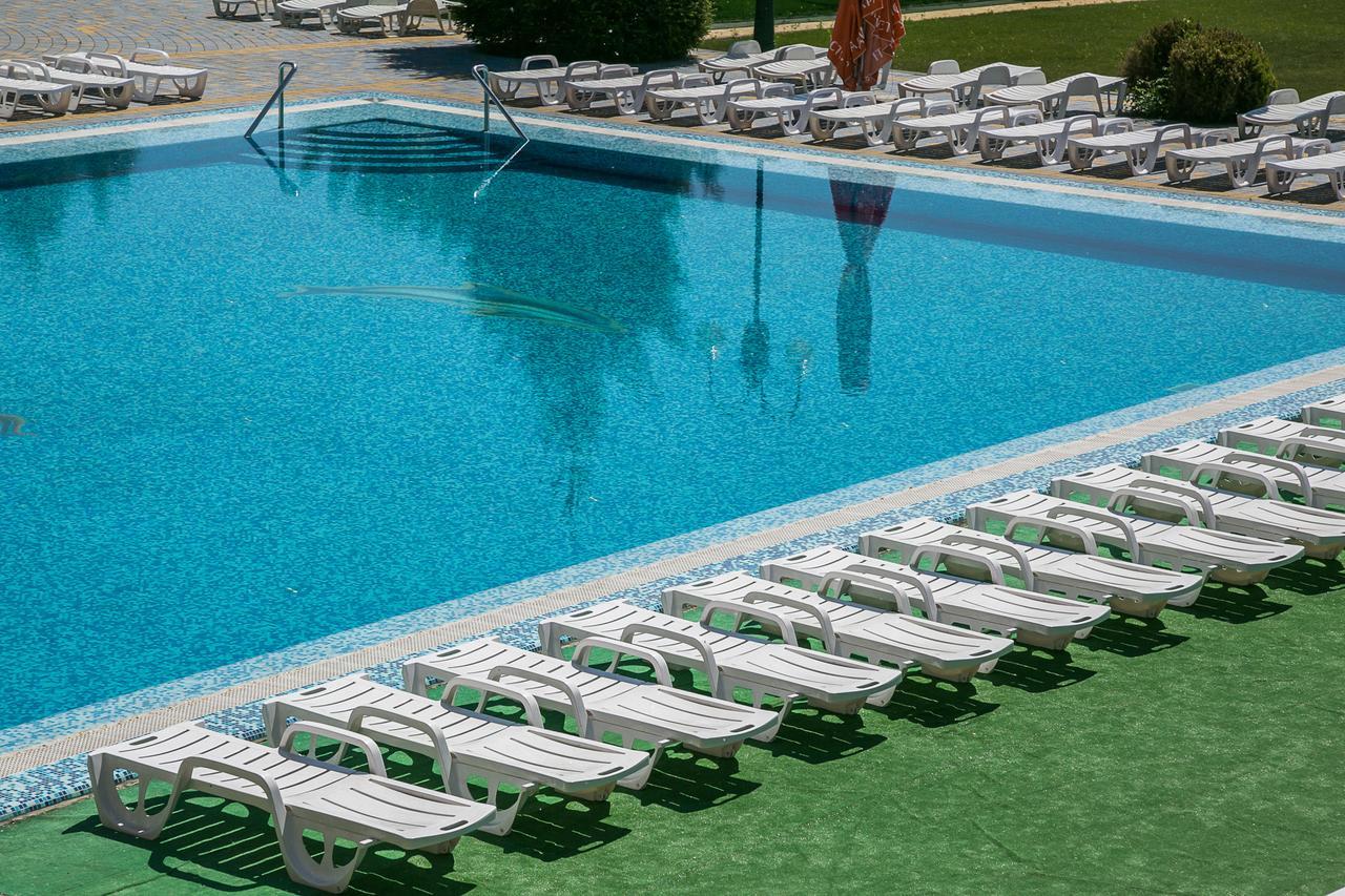 Arizona Hotel Ungvár Kültér fotó